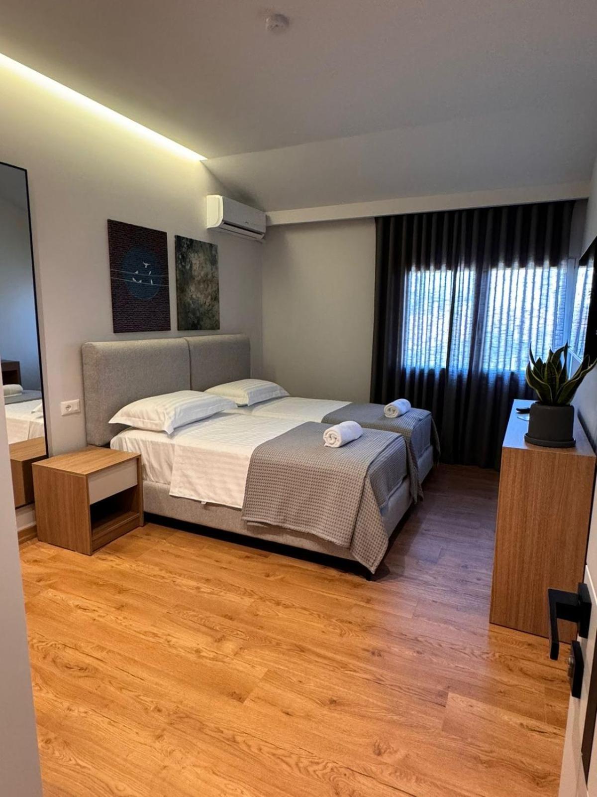 Izi Boutique Apartment Tirana Exterior photo