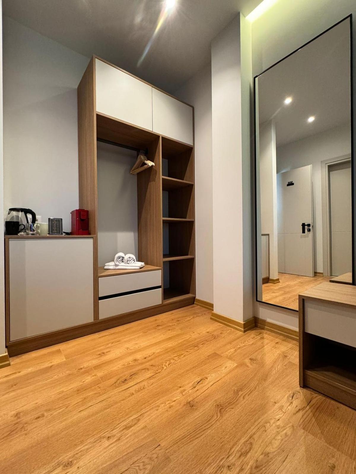 Izi Boutique Apartment Tirana Exterior photo